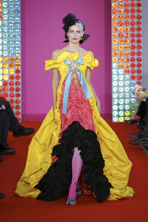 Haute and Glory – Chanel, Christian Lacroix 